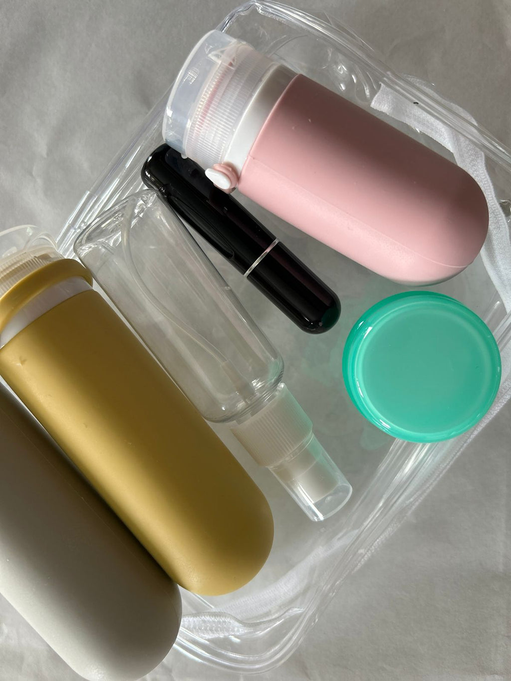 Set Envases de Silicona para Viajes con Atomizador de Perfume